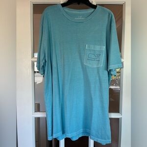 Vineyard vines t-shirt